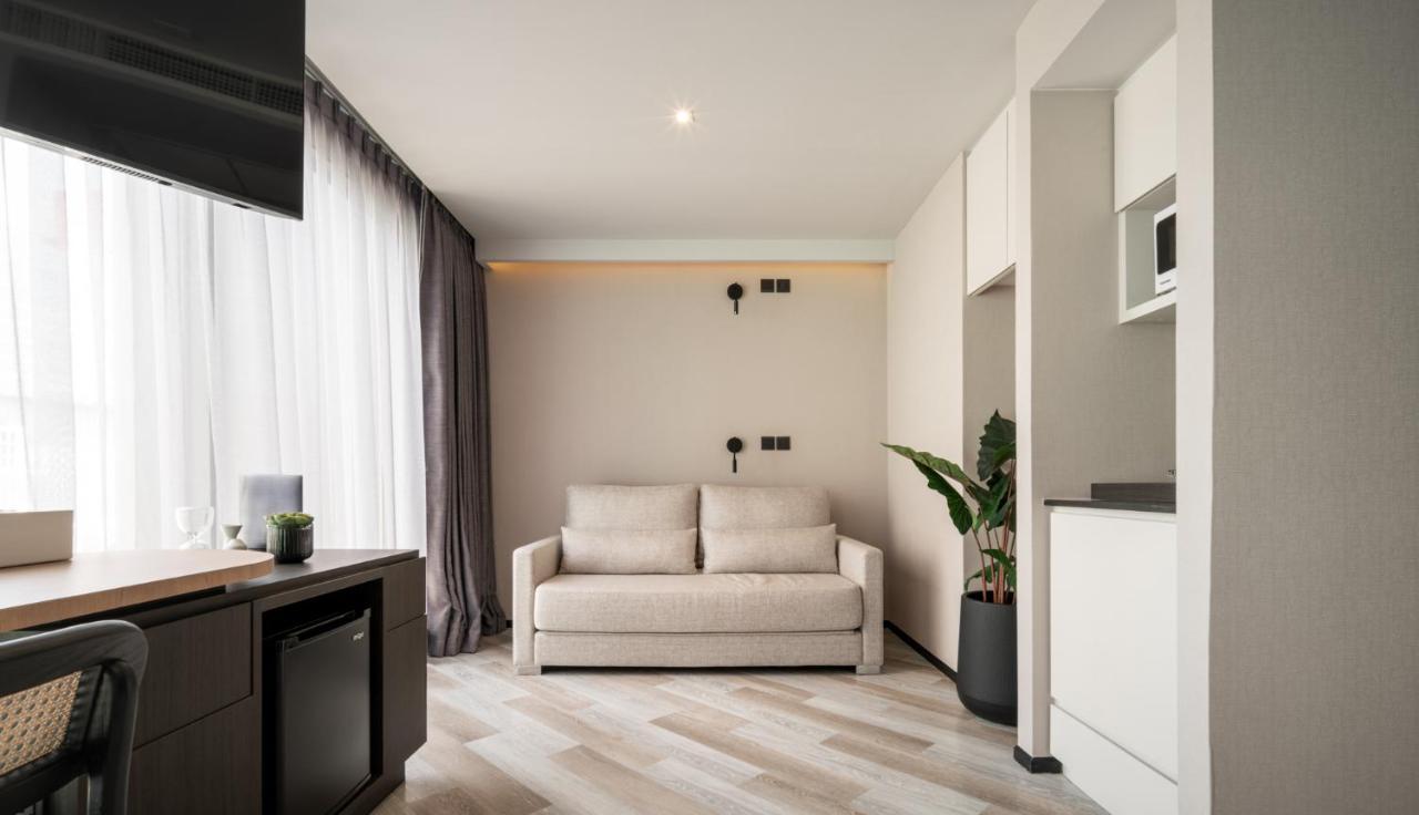 Seekers Finders Rama IV Hotel Surestay Collection By BW Μπανγκόκ Εξωτερικό φωτογραφία