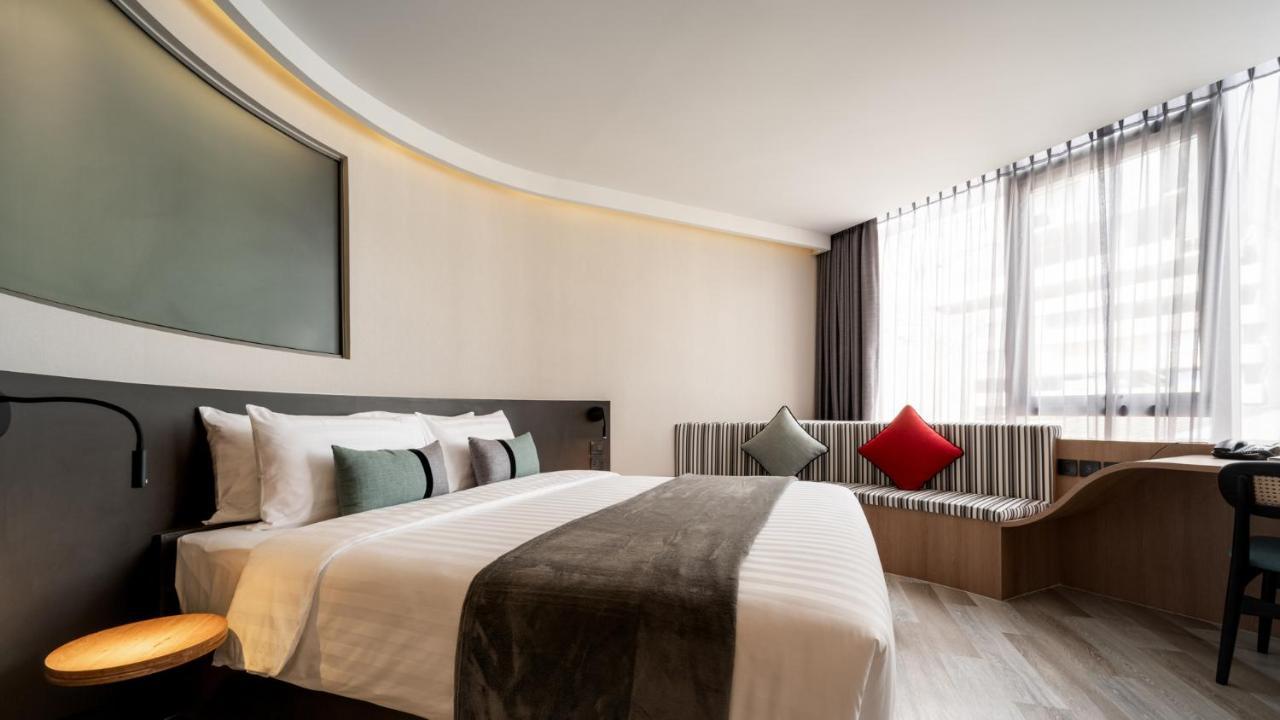 Seekers Finders Rama IV Hotel Surestay Collection By BW Μπανγκόκ Εξωτερικό φωτογραφία